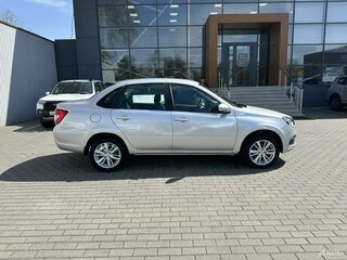 2026 Lada (ВАЗ) Granta I Рестайлинг, серебристый, 1233000 рублей, вид 4