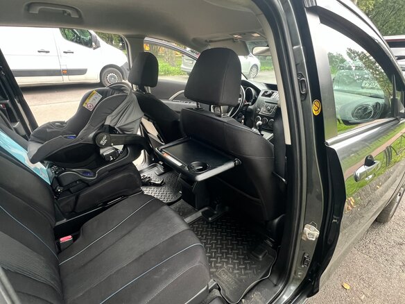 2011 Mazda 5 II (CW), серый - вид 10