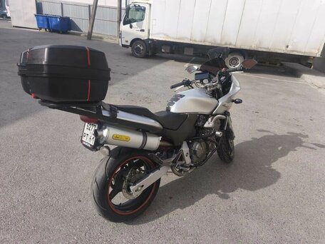 2004 Honda CB 600S, серый, 450000 рублей, вид 3