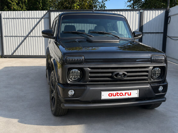 2017 Lada (ВАЗ) 2121 (4x4) Urban I Рестайлинг, чёрный, 750000 рублей
