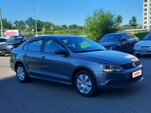 2012 Volkswagen Jetta VI, серый, 730000 рублей - вид 3