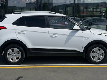 2021 Hyundai Creta I Рестайлинг, белый, 1755000 рублей, вид 4