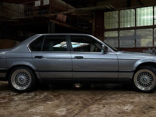 1992 BMW 7 серии 735i II (E32), серый, 1240000 рублей, вид 5