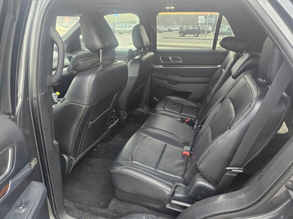 2019 Ford Explorer V Рестайлинг 2, серый, 2900000 рублей - вид 22