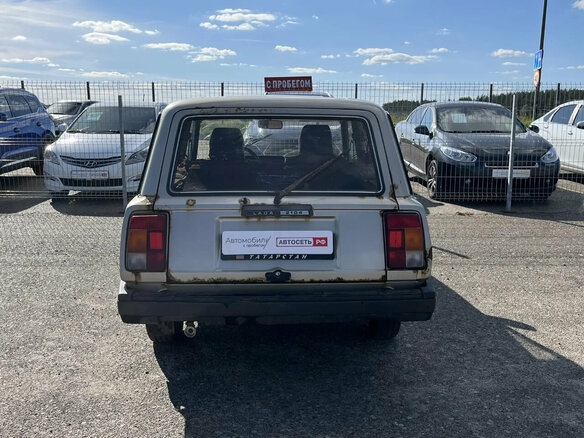 2012 Lada (ВАЗ) 2104, бежевый, 70000 рублей - вид 15