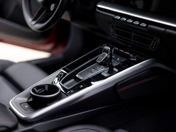 2022 Porsche 911 Carrera 4S VIII (992), красный, 11500000 рублей - вид 21