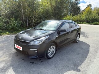 2018 Kia Rio IV, чёрный, 950000 рублей, вид 3