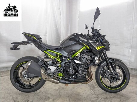 2021 Kawasaki Z 900, чёрный, 1078000 рублей, вид 1