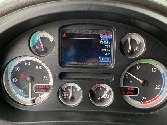 2011 DAF XF 105, белый, 2800000 рублей - вид 6