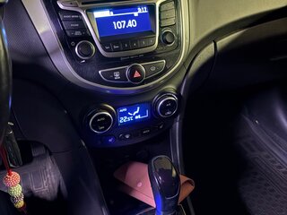 2015 Hyundai Solaris I Рестайлинг, оранжевый, 680000 рублей, вид 5