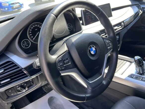 2017 BMW X5 25d III (F15), серый, 5300000 рублей - вид 10