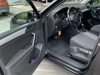 2018 Volkswagen Tiguan II, чёрный, 2300000 рублей, вид 5