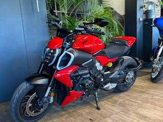 2023 Ducati Diavel V4, красный, 2700000 рублей, вид 2