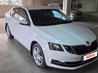 2019 Skoda Octavia III (A7) Рестайлинг, белый, 1700000 рублей, вид 3