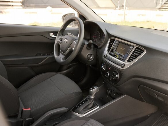 2021 Hyundai Solaris II Рестайлинг, белый, 1437000 рублей - вид 5