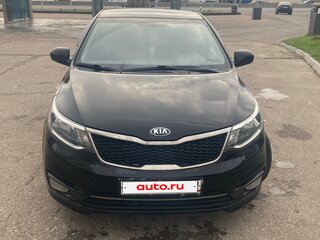 2015 Kia Rio III Рестайлинг, чёрный, 670000 рублей, вид 3