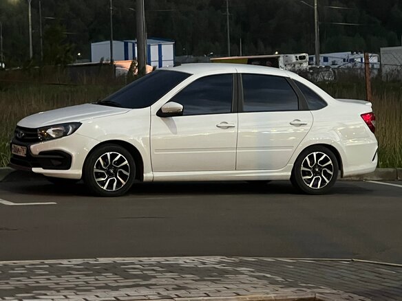 2024 Lada (ВАЗ) Granta Drive Active I Рестайлинг, белый, 950000 рублей - вид 10