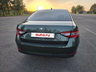 2018 Skoda Superb III, зелёный, 1997000 рублей, вид 4