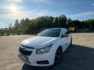 2010 Chevrolet Cruze I, белый, 550000 рублей, вид 2