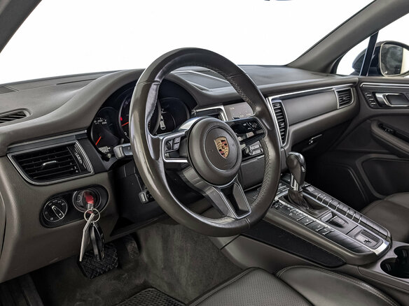 2018 Porsche Macan I, чёрный, 3730000 рублей - вид 14