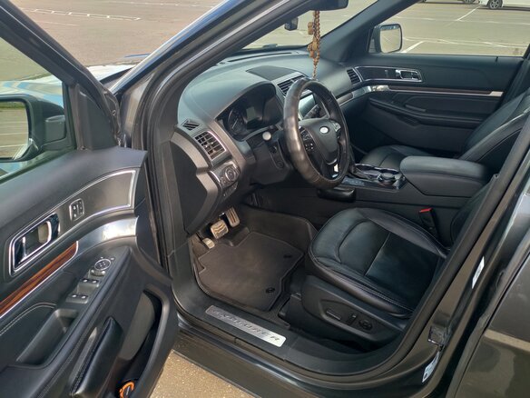 2019 Ford Explorer V Рестайлинг 2, серый - вид 5