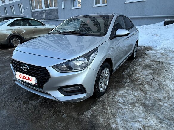 2019 Hyundai Solaris II, серебристый, 1100000 рублей