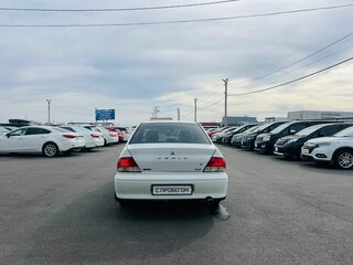 2000 Mitsubishi Lancer Cedia IX, белый, 549999 рублей, вид 5