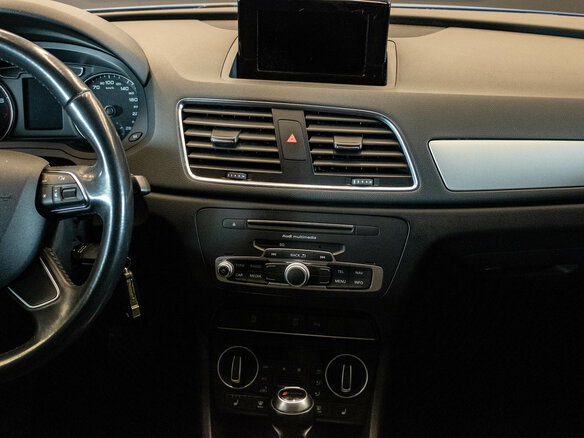 2015 Audi Q3 I (8U) Рестайлинг, синий, 1850000 рублей - вид 7