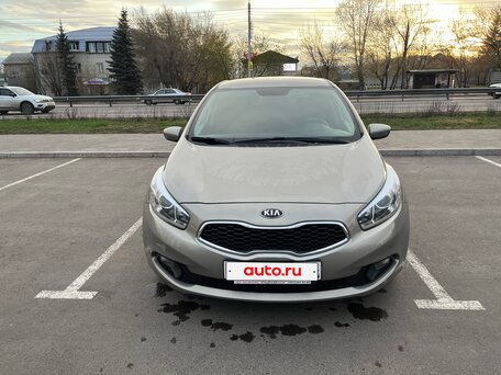 2012 Kia Ceed II, бежевый, 790000 рублей, вид 2