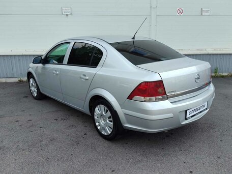 2010 Opel Astra H Рестайлинг, серебристый, 485000 рублей, вид 5