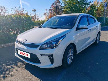 2018 Kia Rio IV, белый, 1450000 рублей, вид 1