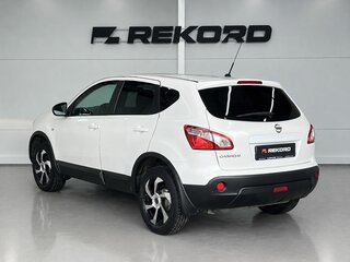 2013 Nissan Qashqai I Рестайлинг, белый, 1199000 рублей, вид 2
