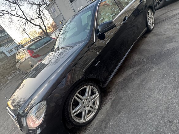 2012 Mercedes-Benz E-Класс 200 7G-Tronic IV (W212, S212, C207), чёрный, 2000000 рублей