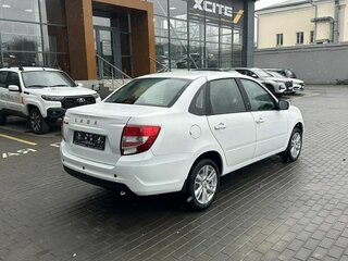 2026 Lada (ВАЗ) Granta I Рестайлинг, белый, 1089000 рублей, вид 5