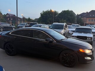 2019 Chevrolet Malibu IX Рестайлинг, чёрный, 1990000 рублей, вид 4