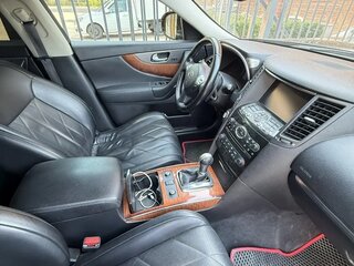 2016 Infiniti QX70, чёрный, 2100000 рублей, вид 5