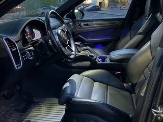 2019 Porsche Cayenne Coupé III, серый, 8300000 рублей, вид 5