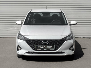 2022 Hyundai Solaris II Рестайлинг, белый, 1610000 рублей, вид 2