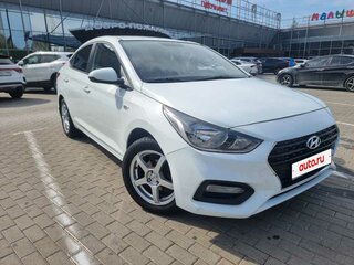 2018 Hyundai Solaris II, белый, 990000 рублей, вид 1