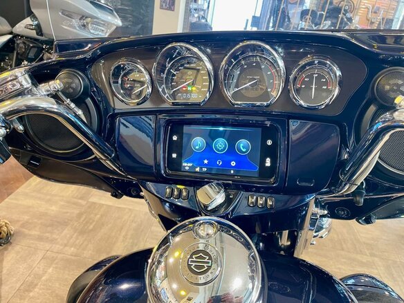 2018 Harley-Davidson CVO Limited, синий, 3500000 рублей - вид 14