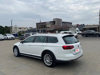 2017 Volkswagen Passat Alltrack B8, белый, 3555000 рублей, вид 3