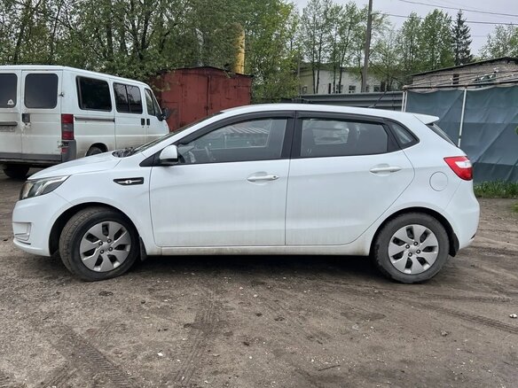 2013 Kia Rio 4-speed III, белый - вид 6