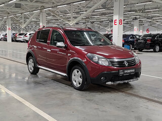 2013 Renault Sandero Stepway I, красный, 625000 рублей, вид 3
