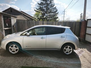 2012 Nissan Leaf I (ZE0/AZE0), серебристый, 582000 рублей, вид 2