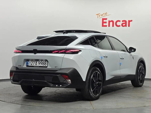 2025 Peugeot 408 III, белый - вид 2