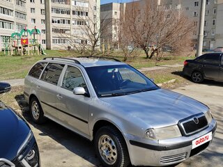 2001 Skoda Octavia I (A4) Рестайлинг, серебристый, 320000 рублей, вид 2