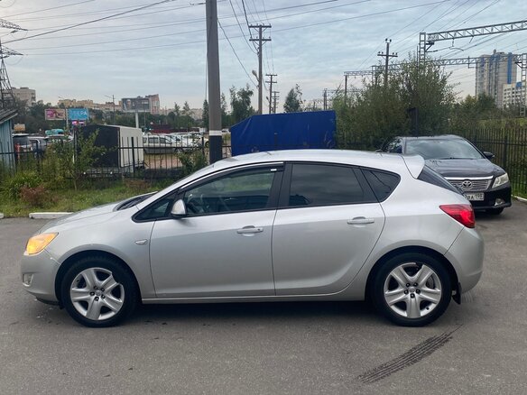 2010 Opel Astra J, серебристый, 390000 рублей - вид 6