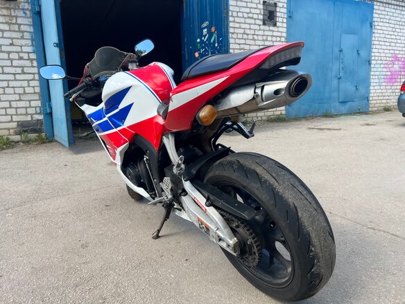 2013 Honda CBR 600RR, белый, 640000 рублей - вид 6