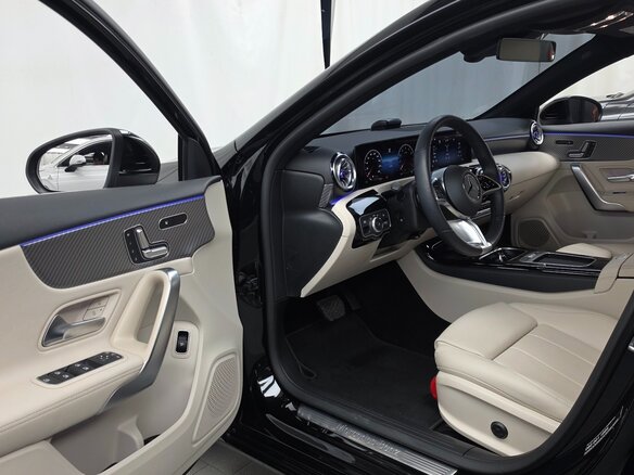 2025 Mercedes-Benz A-Класс 220 IV (W177) Рестайлинг, чёрный, 4200000 рублей - вид 19