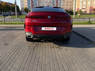 2021 BMW X6 30d III (G06), красный, 7300000 рублей, вид 5